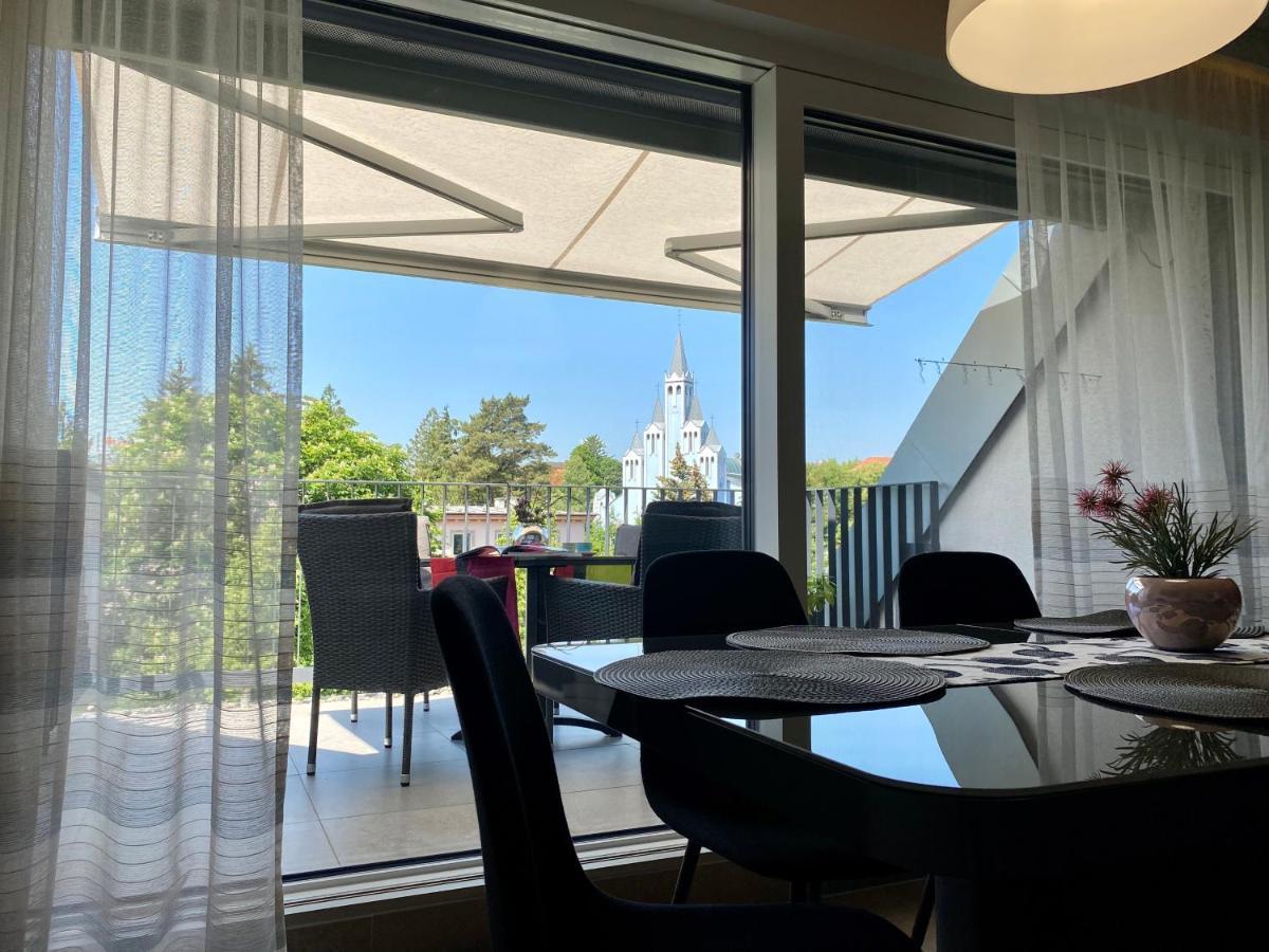 Atrium Apartman Heviz Mit Panoramaterrasse Und Tiefgarage المظهر الخارجي الصورة