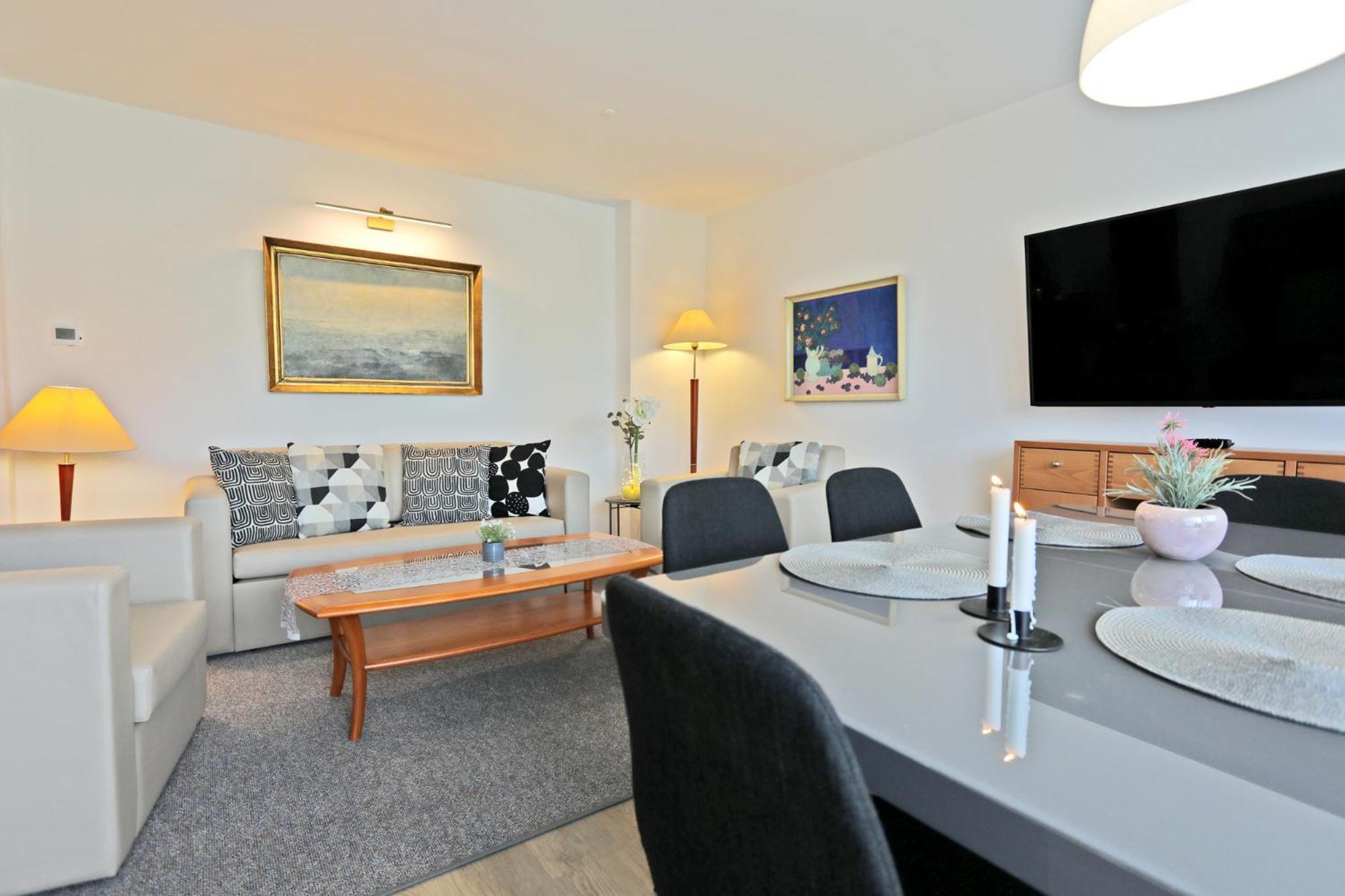 Atrium Apartman Heviz Mit Panoramaterrasse Und Tiefgarage المظهر الخارجي الصورة